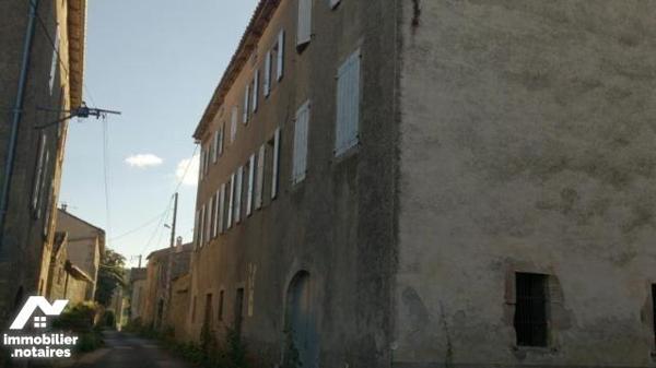 A VENDRE SAINT-AFFRIQUE AVEYRON,  6km du centre ville, Maison de maître à rénover construite en...