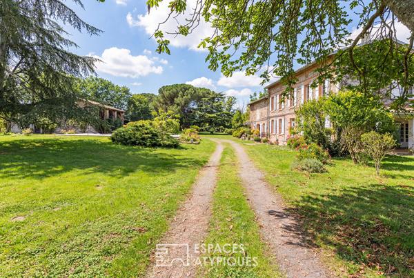 Maison de maître au coeur d’un parc arboré à Lherm