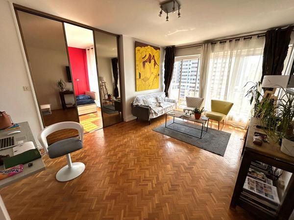 2 pièces avec balcon et vue dégagée