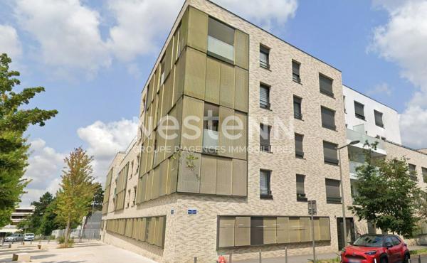 A louer : Appartement meublé de 2 pièces de 41 m² avec balcon et parking s/sol.