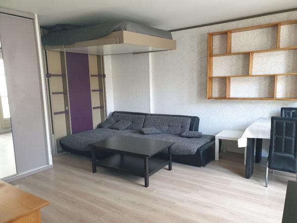 Studio meublé ...