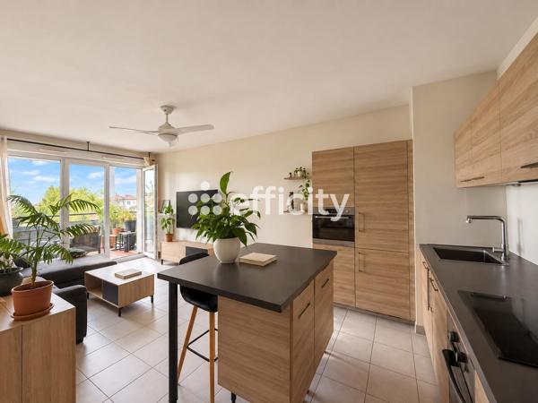 Appartement
         3 pièces
        - 58 m² 188 000 € *