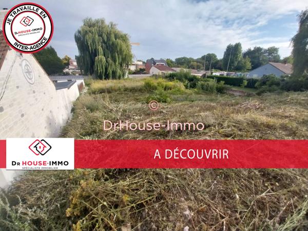 Terrain à vendre de 1 061 m²