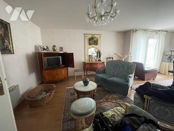 Dans résidence sécurisée du centre ville