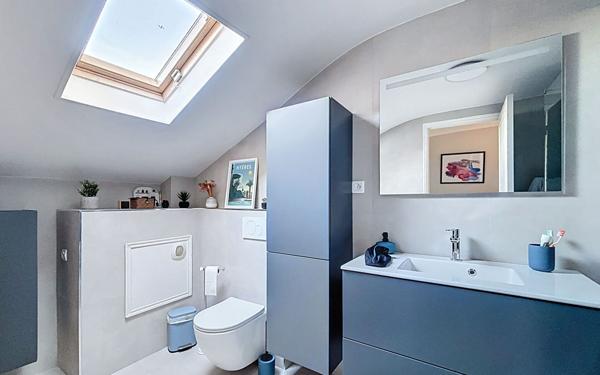 Maison à vendre    5 pièces • 180 m2 Suresnes