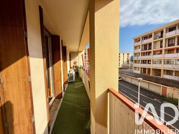 Appartement à vendre 3 pièces 73 m² Aubagne