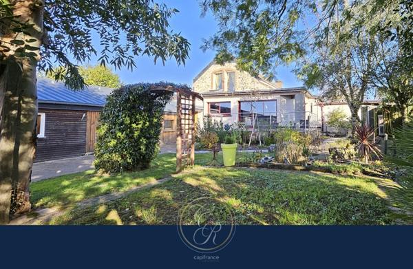 Maison de caractère à vendre 8 pièces à Beaulieu-sur-Layon (49750)