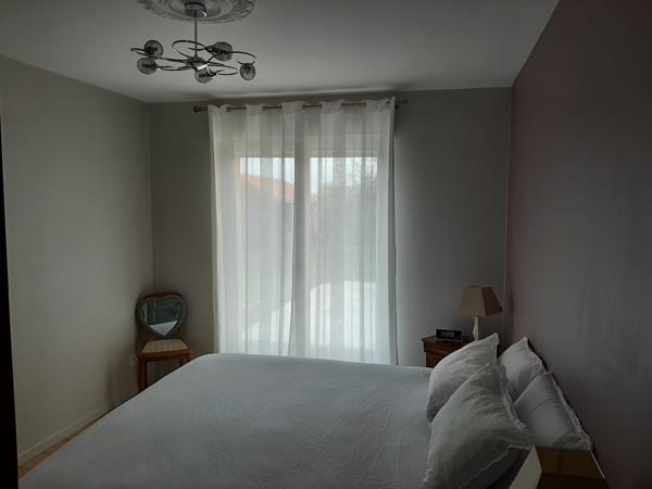 maison familiale 4 chambres et 2 bureaux