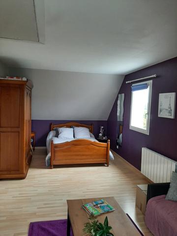 maison familiale 4 chambres et 2 bureaux