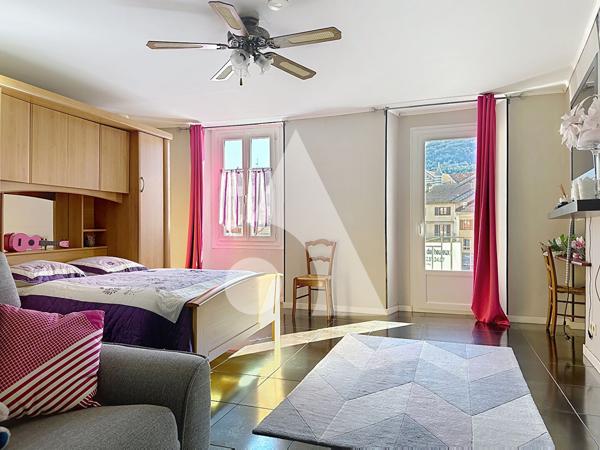 Appartement 4 pièces 122.79 m2