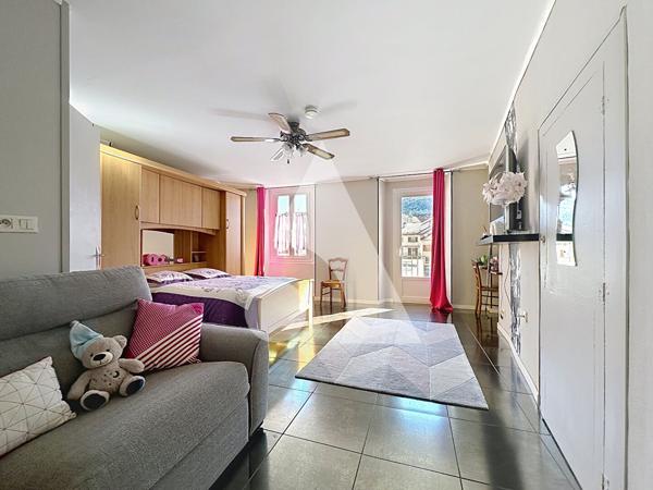 Appartement 4 pièces 122.79 m2