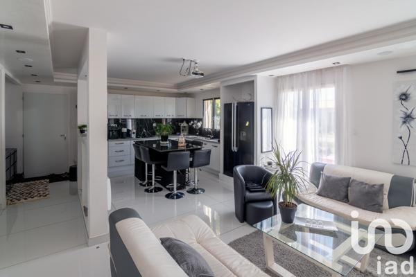 Maison à vendre 6 pièces 120 m² Saint-Médard-de-Guizières