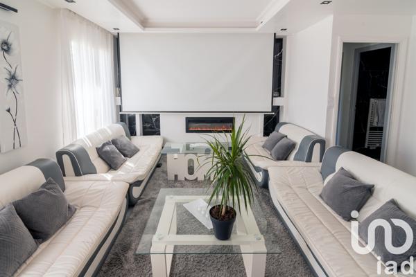 Maison à vendre 6 pièces 120 m² Saint-Médard-de-Guizières