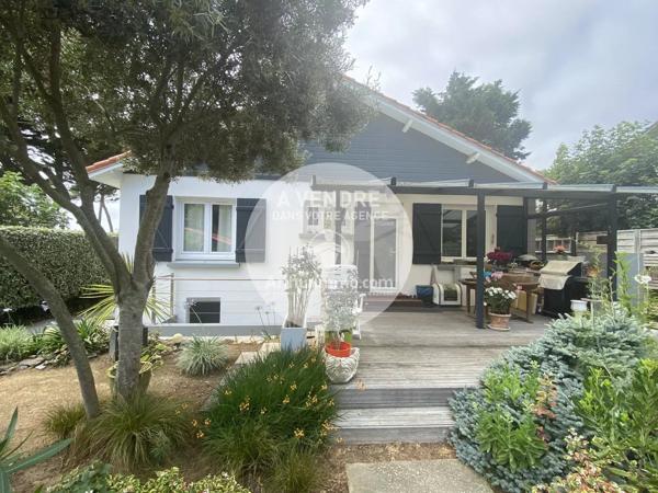 Vente                                                      Maison
                        
                     6 pièces                      121 m2                     à Saint-Brevin-les-Pins