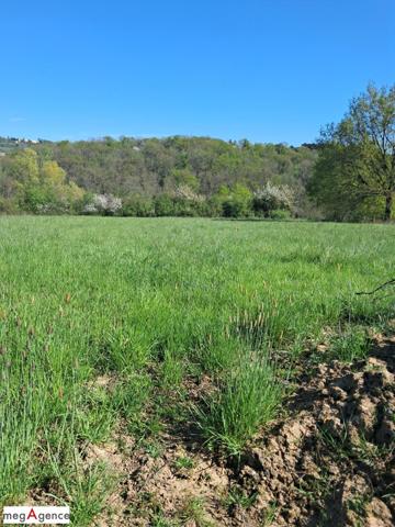 Terrain à CUSSET, 03300 - 2591m²
