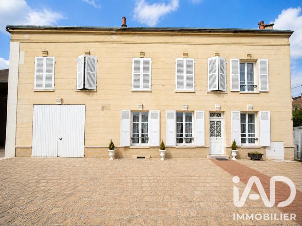 Maison à vendre 10 pièces 270 m² Puiseaux