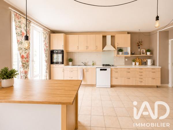 Maison à vendre 10 pièces 270 m² Puiseaux