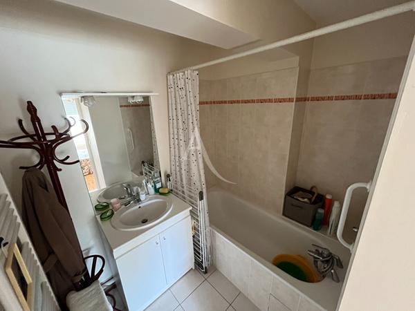 APPARTEMENT T2 CHATEAU RENAULT