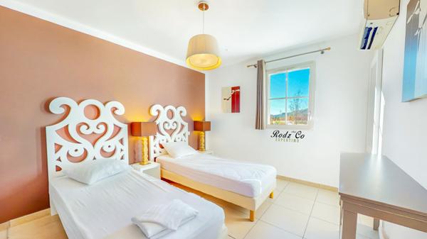 Saint-Saturnin-lès-Apt (84490) Villa familiale 4 chambres – Résidence sécurisée – Saint-Saturnin-lès-Apt