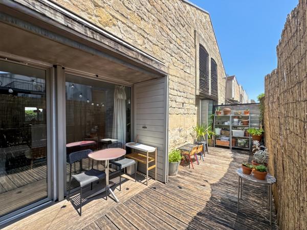 Appartement
         3 pièces
        - 72 m² 321 500 € *