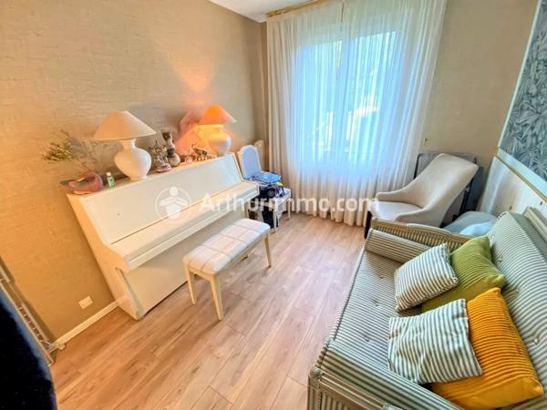 Vente                                                      Maison
                        
                     5 pièces                      160 m2                     à Deauville