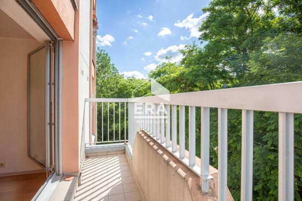 Michel Bizot - Appartement 4 pièces balcon parking