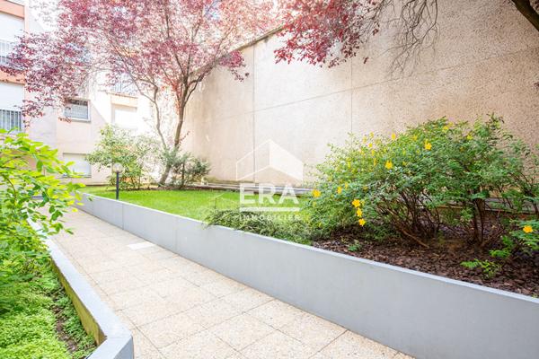 Michel Bizot - Appartement 4 pièces balcon parking