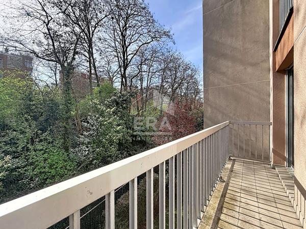 Michel Bizot - Appartement 4 pièces balcon parking