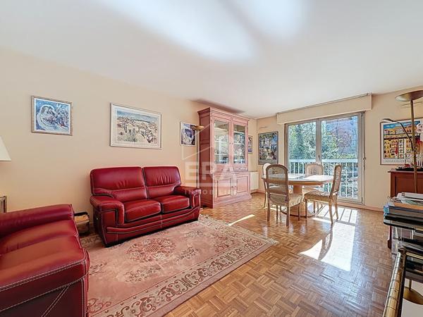 Michel Bizot - Appartement 4 pièces balcon parking