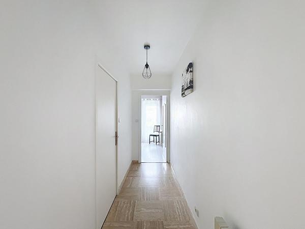 Maison architecte proche centre yssingeaux sur 2000 m2 de terrain avec piscine