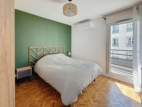 Appartement familial T5 de 110 m², avec balcons, garage double, Lyon 8 Monplaisir