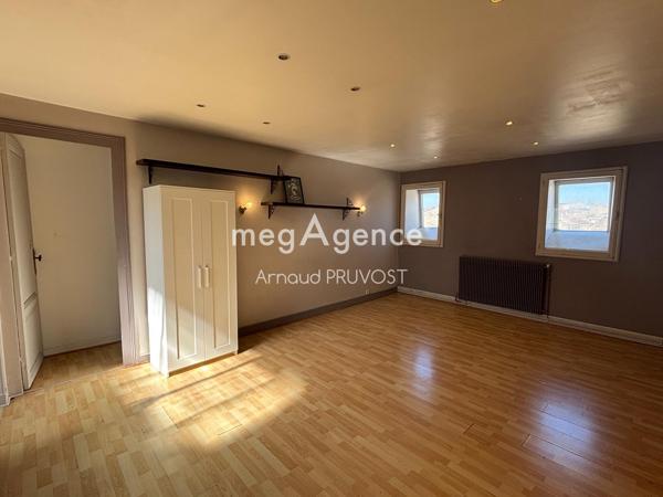 Appartement à BORDEAUX, 33000 - 5 pièces 87m²