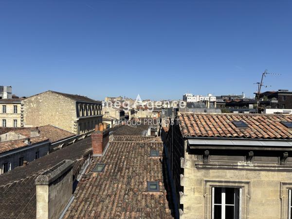 Appartement à BORDEAUX, 33000 - 5 pièces 87m²