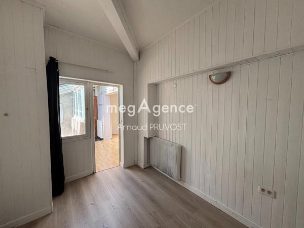 Appartement à BORDEAUX, 33000 - 5 pièces 87m²