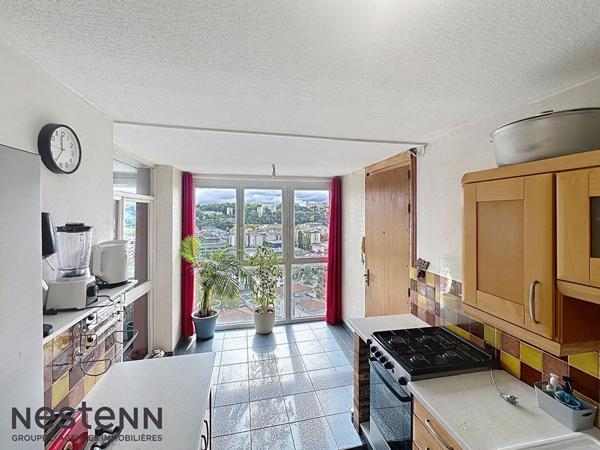 T4 - Dernier étage - Gare de Vaise - Vue dégagée