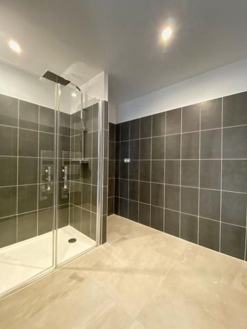 A VENDRE - TOULOUSE Lardenne - Appartement neuf T4 duplex avec balcon, 2 places de parking et cellier