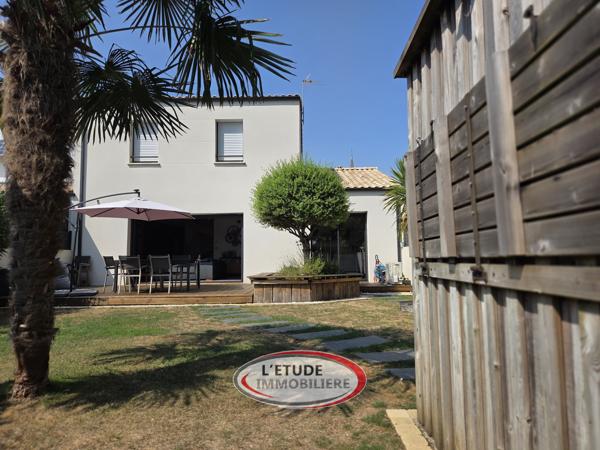 STE PAZANNE BOURG : RT 2012 de 2017 114 m² + garage, terrasse, préau et abri de jardin !