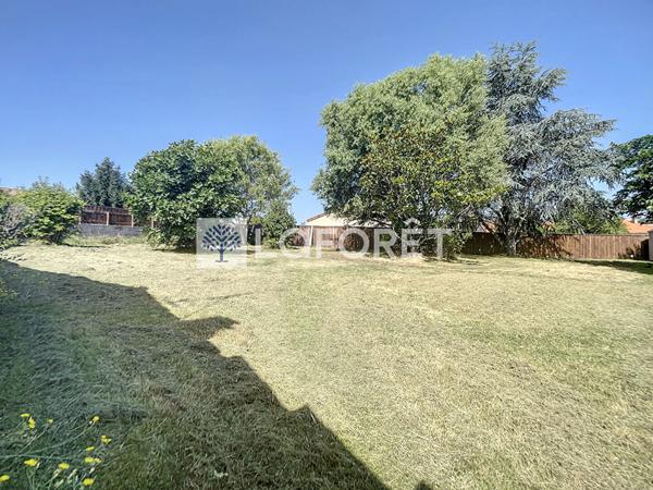 Achat terrain près de PARTHENAY - 521 m² - 46 430 €