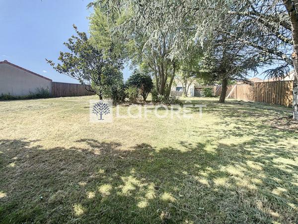 Achat terrain près de PARTHENAY - 521 m² - 46 430 €