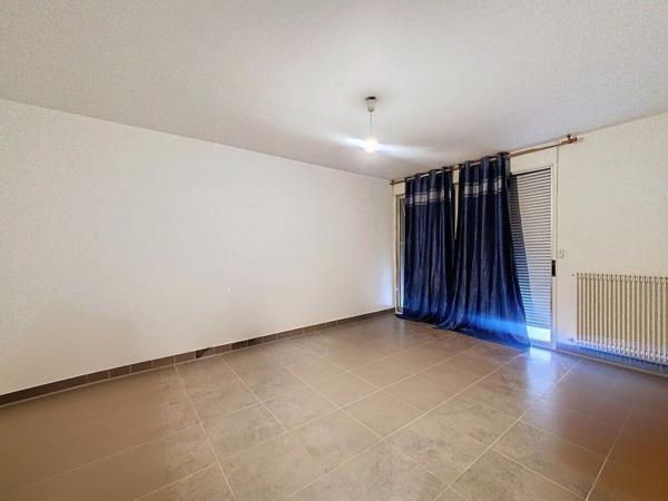 T2 traversant de 53 m² à Annemasse Centre-Gare – Transformable en T3 –