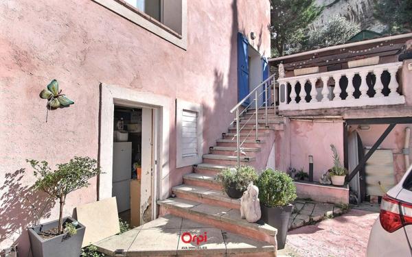 Maison à vendre    4 pièces • 118 m2 Marseille 10