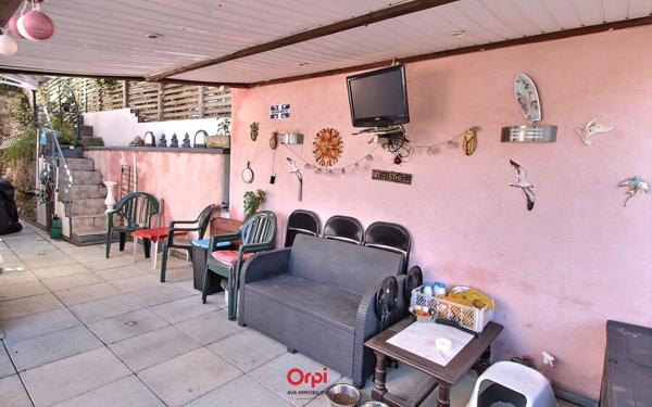 Maison à vendre    4 pièces • 118 m2 Marseille 10