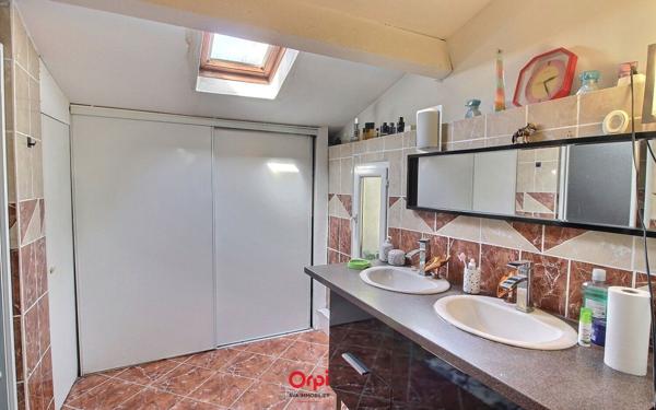 Maison à vendre    4 pièces • 118 m2 Marseille 10