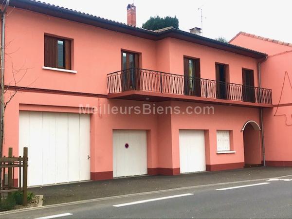Exclusivité - Auch - Maison 4 chambres + 200m2 de garages