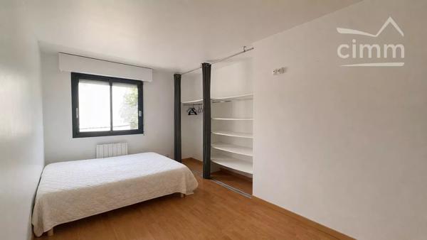 Paris 19ème - Rare 6P 119m² • Balcon, 2 parkings, Résidence verdoyante, gardien 24h/24.