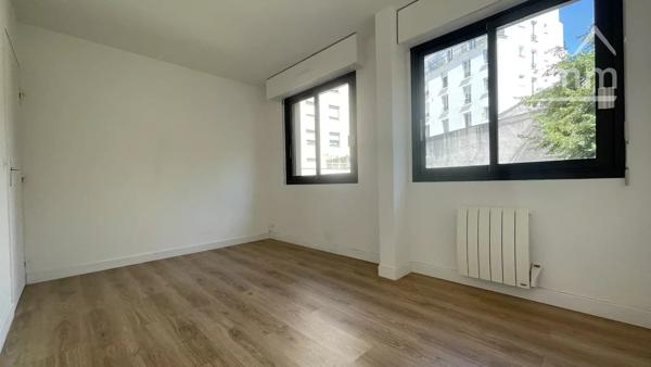 Paris 19ème - Rare 6P 119m² • Balcon, 2 parkings, Résidence verdoyante, gardien 24h/24.
