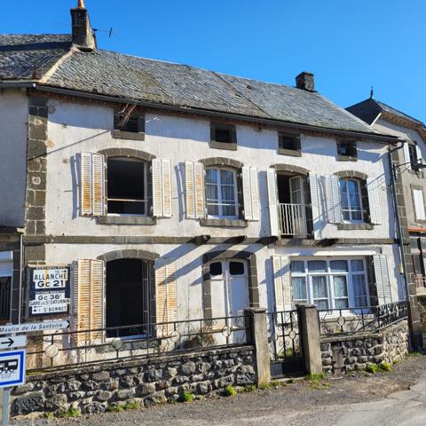 Grande maison SAINT SATURNIN Saint-Saturnin (15190)