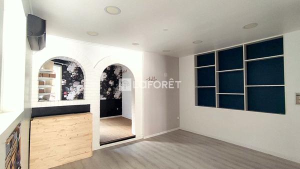 Location local commercial Reims - 46 m² - 1 390 €/mois