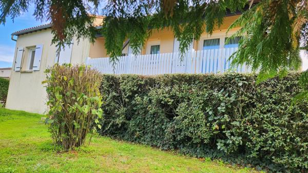 Maison dans le bourg de Bournezeau