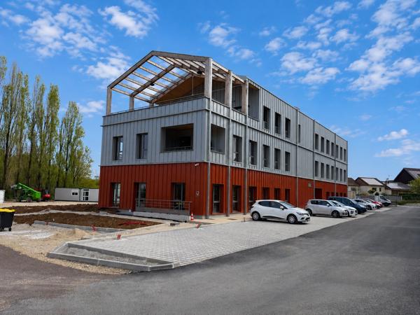 A LOUER - BUREAUX NEUFS – QUETIGNY